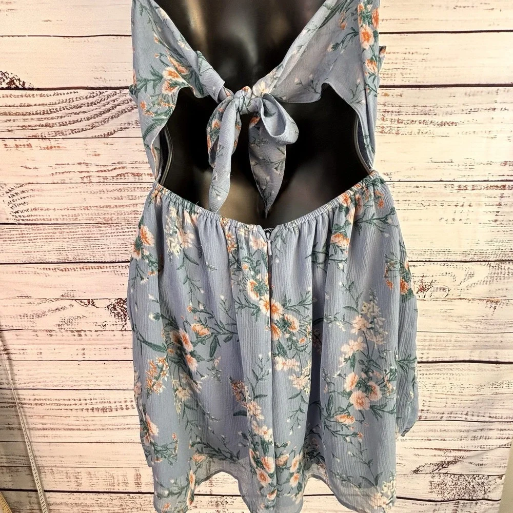 American Eagle Chiffon Romper M Blue Floral Feminine Romantic Open Back Cottage